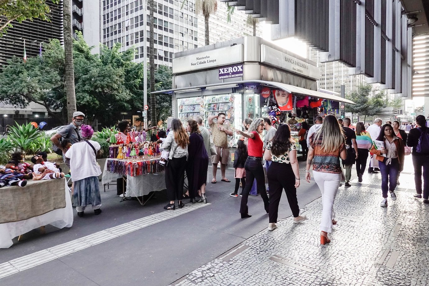 Censo 2022: população parda supera branca pela 1ª vez; pretos e indígenas também crescem