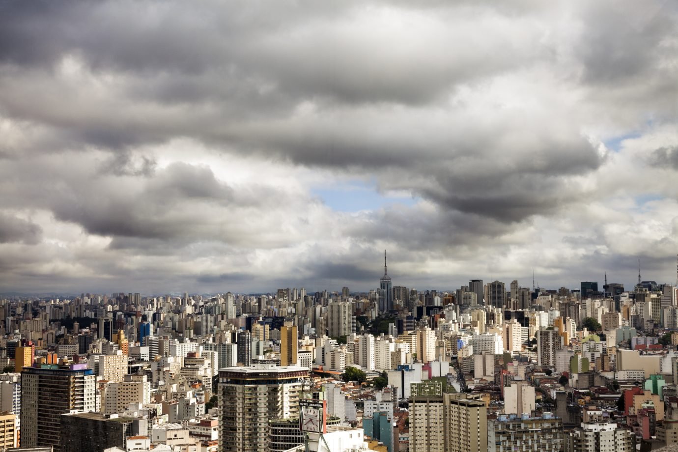 Nova frente fria derruba temperaturas em SP no fim de semana; veja previsão