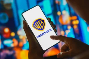 Ações da Warner caem 9% após empresa relatar baixa contábil de US$ 9,1 bilhões