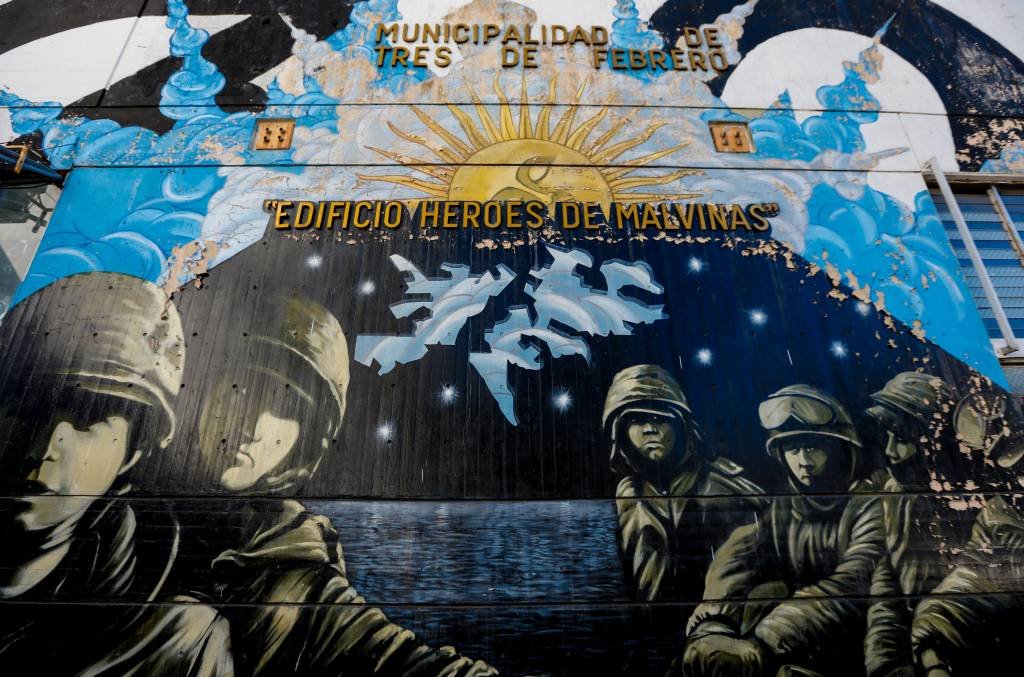 Guerra das Malvinas: mural em Caseros, Argentina, lembra o conflito (Gabriel Rossi/Getty Images)