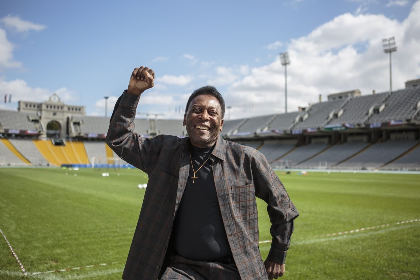 Quem fica com a herança de Pelé? Filha 'perdida' pode mudar destino do patrimônio; entenda