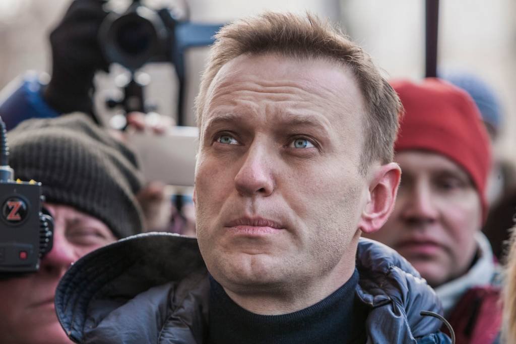 Opositor de Putin, Alexei Navalny morreu na prisão, diz serviço penitenciário da Rússia