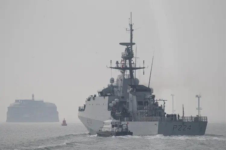 Navio patrulha HMS Trent irá realizar exercícios militares na Guiana  (Andrew Matthews/Getty Images)