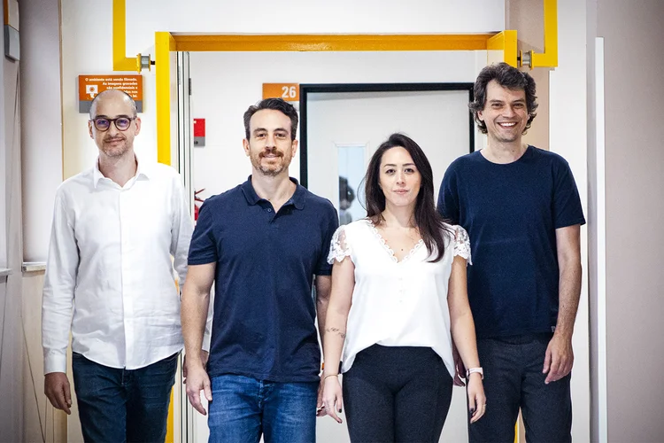 Alessandro Arpetti, Thiago Rached, Renata Grando e Luis Junqueira, da Letrus: inteligência artificial generativa vai alterar a experiência com o programa (Gil Silva/Divulgação)