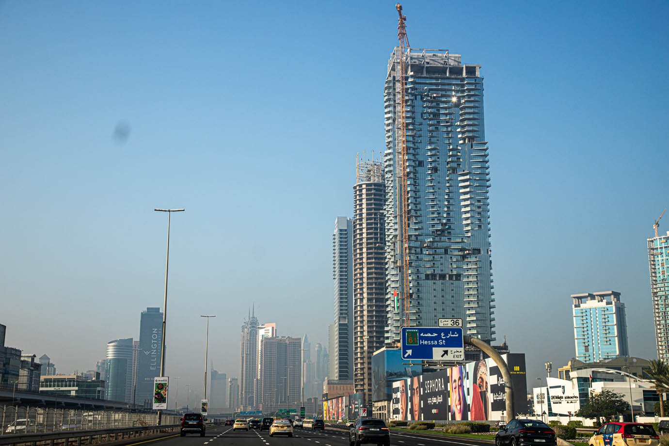 Dubai, arquitetura dos predios

Foto: Leandro Fonseca
Data: dezembro 2023