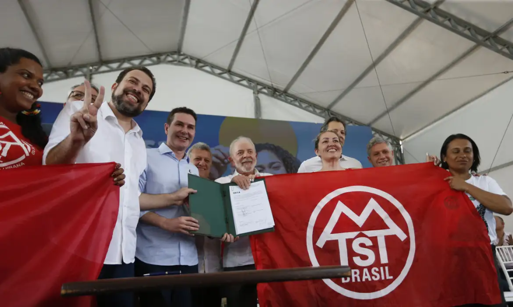 Lula visita SP e assina contrato do Minha Casa, Minha Vida ao lado de Haddad e Boulos