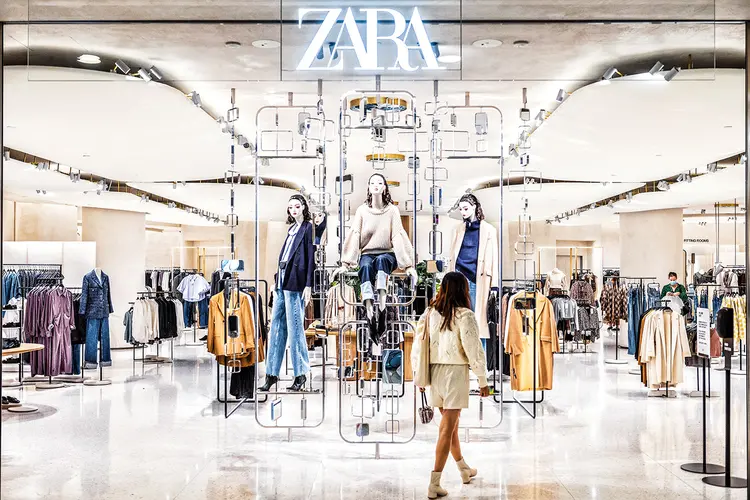 Inditex, dona da Zara: empresa publica anualmente o número de fornecedores, mas não fornece informações sobre fábricas individuais (Budrul Chukrut/SOPA Images/LightRocket/Getty Images)