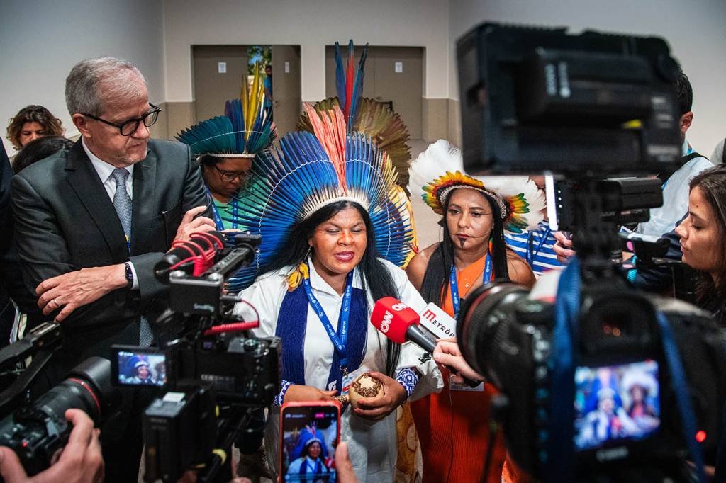 Na COP28, Guajajara pede protagonismo indígena nas negociações