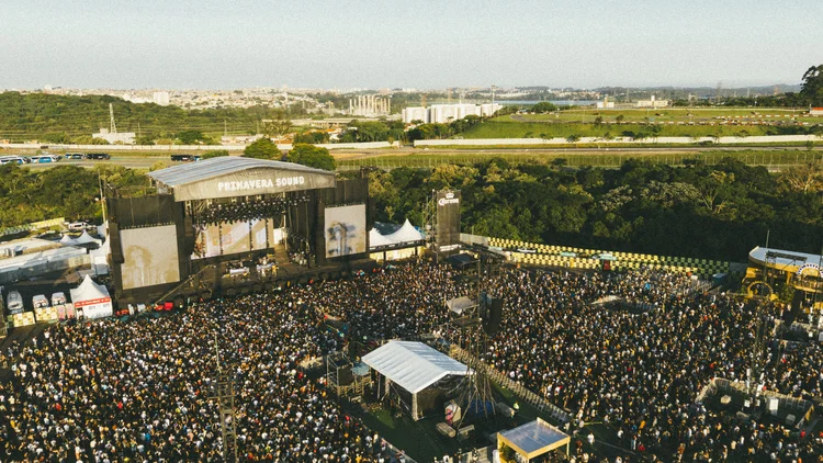 O Primavera Sound também praticou a neutralização de carbono e a redução do uso de plástico. (ABRABE/Divulgação)