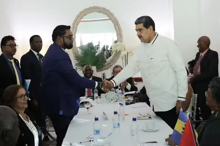 As tensões entre os dois países ficaram mais altas desde que o ditador da Venezuela, Nicolás Maduro, anunciou que faria um plebiscito para a anexação da região de Essequibo ( Ministério de Comunicação da Venezuela/Divulgação)
