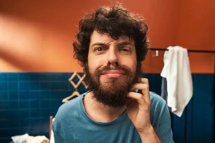 Comediante e youtuber Diogo Defante (Redes Sociais/Reprodução)