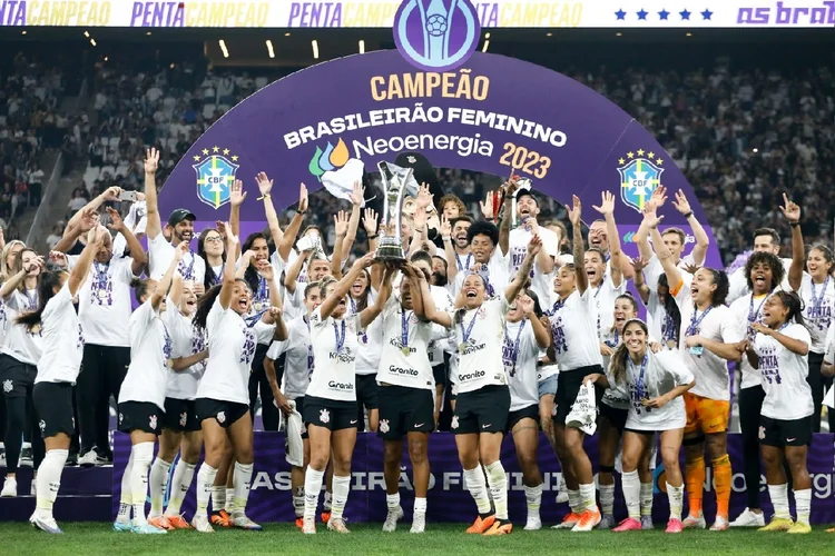 Jogadoras do Corinthians celebrando o Brasileirão Feminino (Rodrigo Gazzanel/Divulgação)