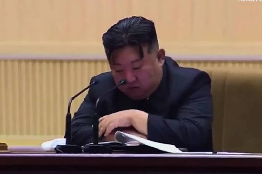 Kim Jong-Un 'chora' em discurso no qual pede para norte-coreanas terem mais bebês; veja vídeo