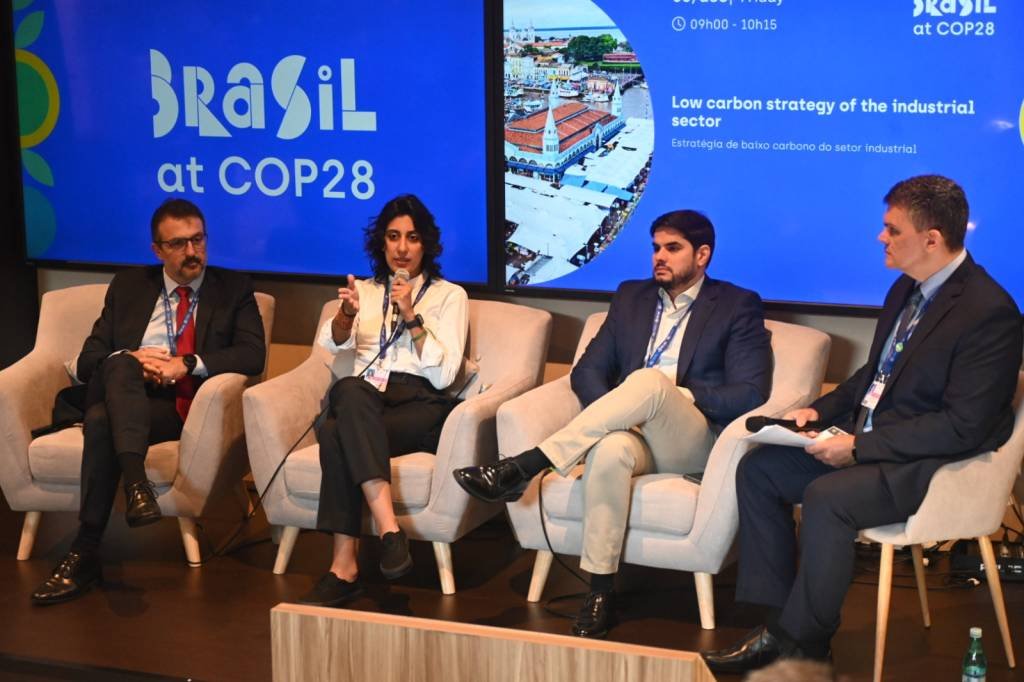 COP28: JBS defende parceria com produtores rurais para acelerar a descarbonização do setor