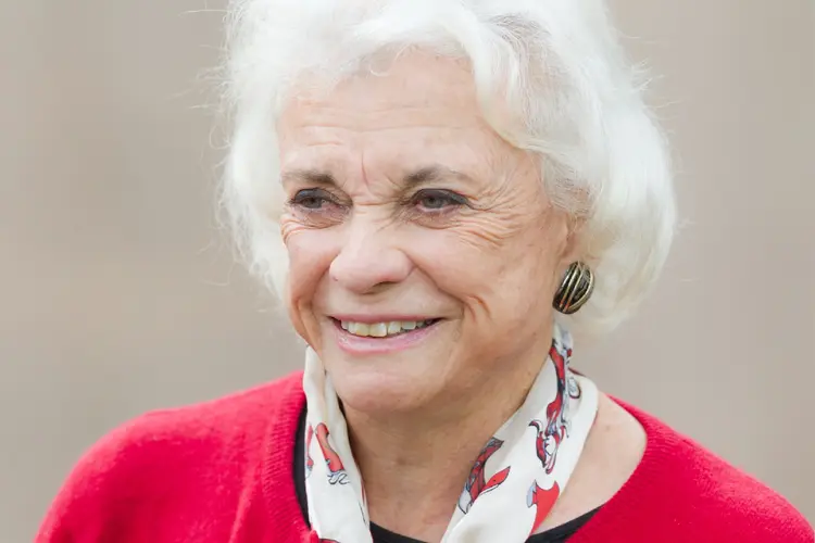 Sandra Day O'Connor, primeira mulher a se tornar ministra da Suprema Corte de EUA (David Madison/Getty Images)