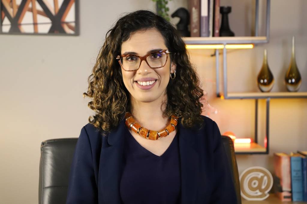 Virgínia Bracarense Lopes, especialista em direito e gestão pública (Acervo pessoal)