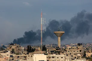 Imagem referente à matéria: Israel bombardeia Gaza e tensões continuam na fronteira com o Líbano