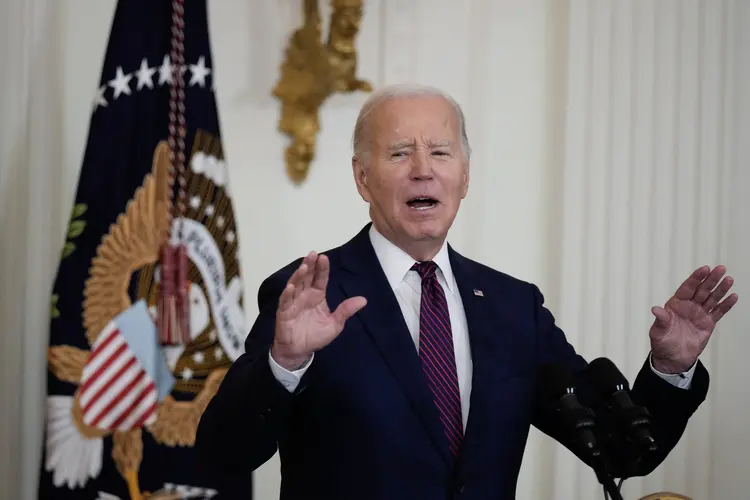 Segundo Biden, os ataques na Cisjordânia minam os objetivos de política externa dos Estados Unidos (Drew Angerer/Getty Images)