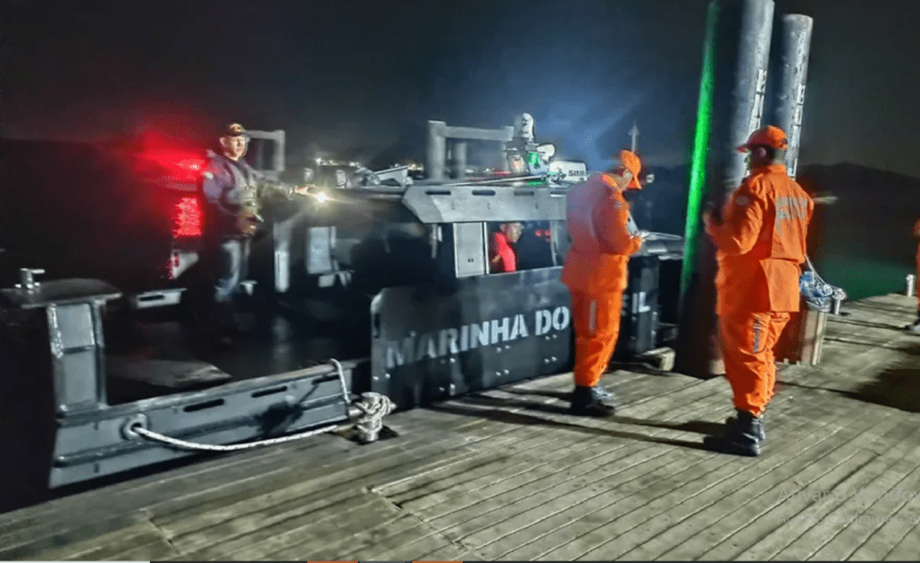 Sobe para oito o número de mortos em naufrágio de barco na Baía de Todos os Santos