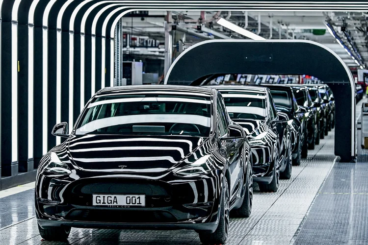 Tesla: resultados da empresa no primeiro trimestre do ano decepcionaram o mercado (Patrick Pleul/Pool/AFP/Getty Images)