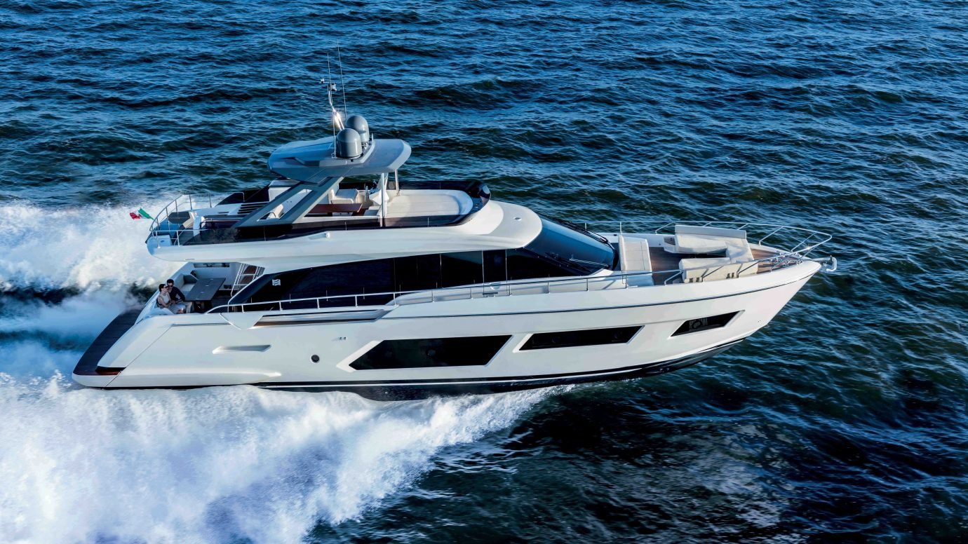 Ferretti Yachts 670.