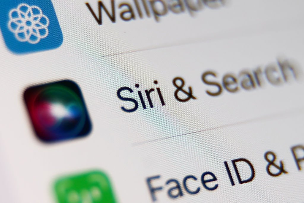 Siri 'estilo ChatGPT' deve chegar com o 'iOS 18'