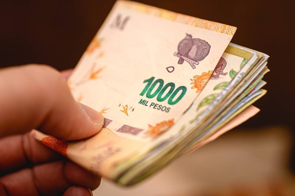 BC argentino aprova emissão de notas de 10 mil e 20 mil pesos