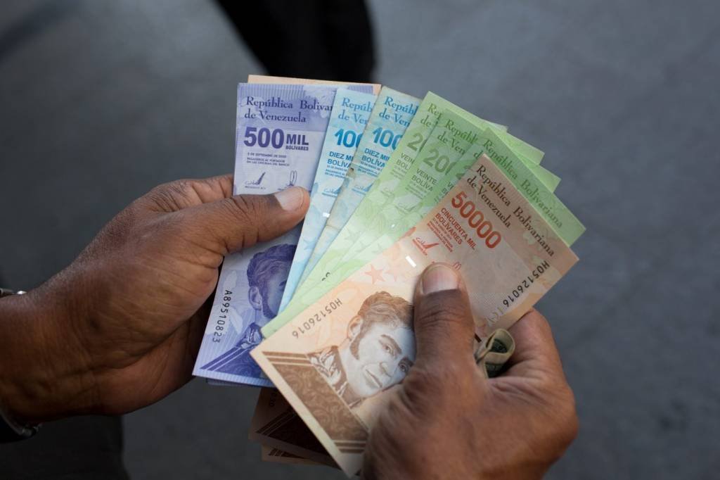 Inflação da Venezuela cai para 193% em 2023, segundo estimativa privada