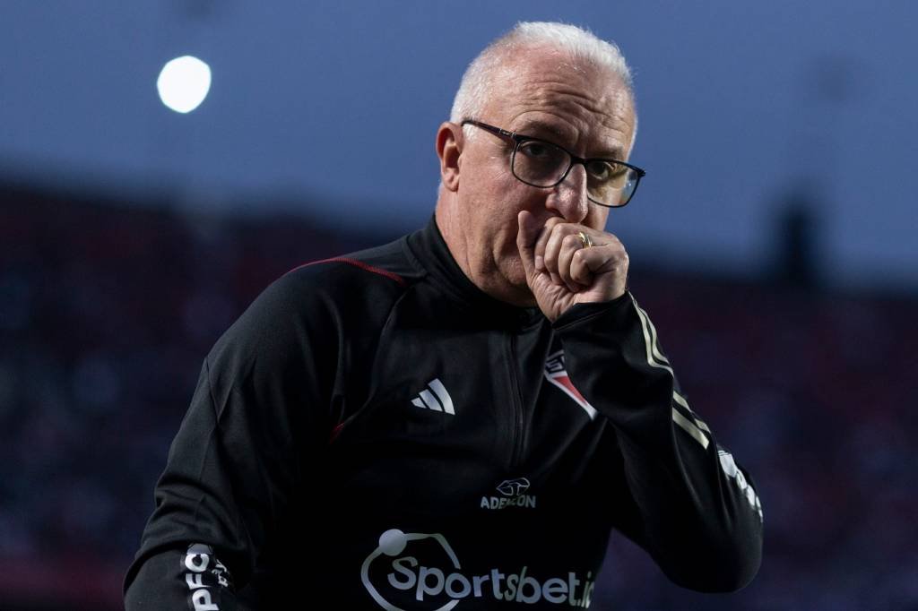 Dorival Júnior aceita convite para ser técnico da seleção brasileira, diz site