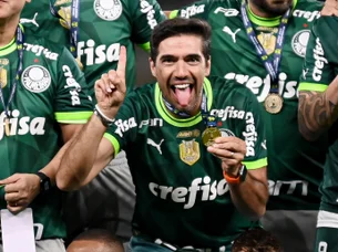 Abel Ferreira revela o que falta para renovar contrato com Palmeiras; Leila é contra condição