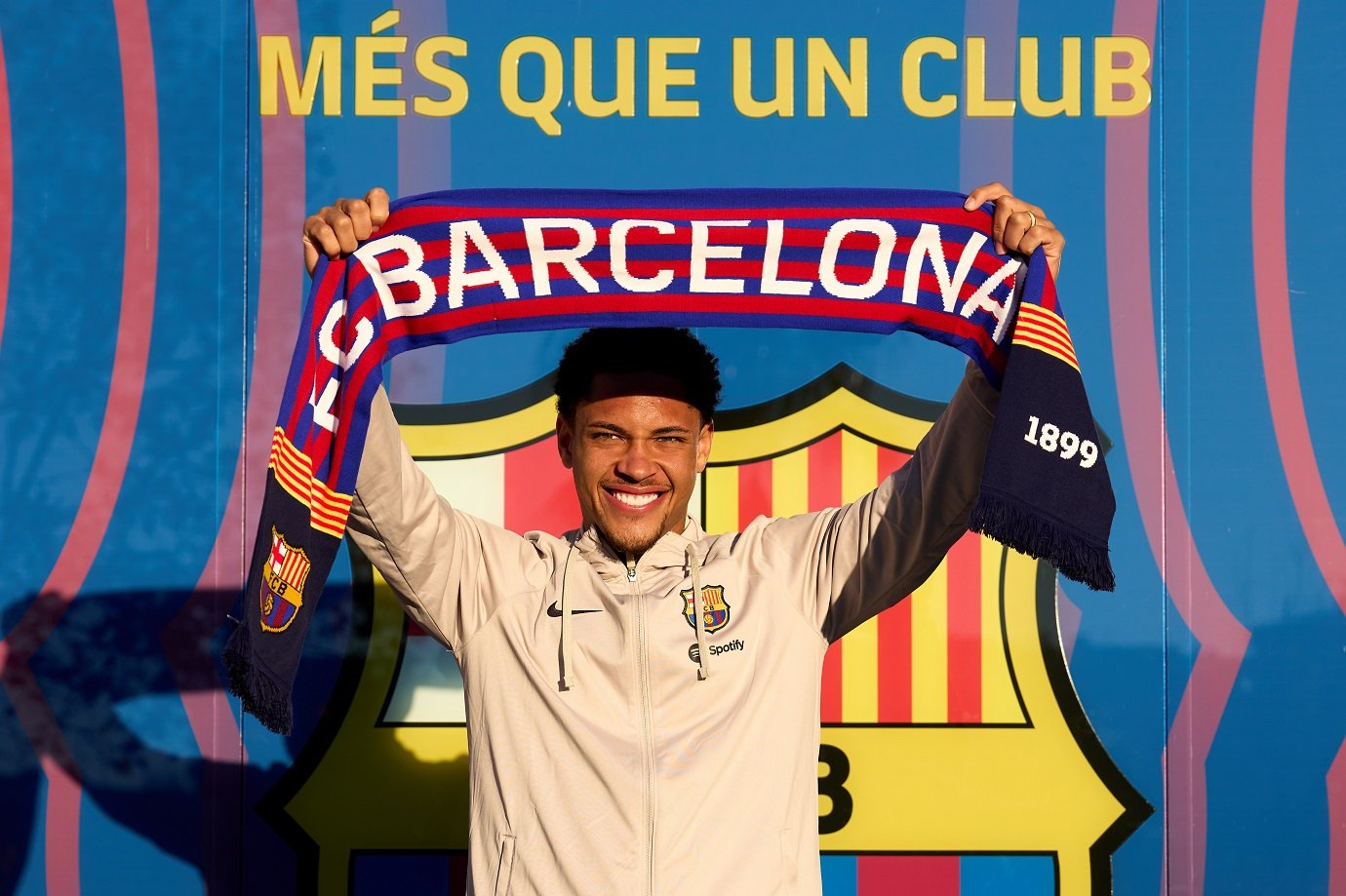 BARCELONA, SPAIN - DECEMBER 27: Vitor Roque poses for the media as he is unveiled as new FC Barcelona player at Spotify Camp Nou on December 27, 2023 in Barcelona, Spain. (Photo by Alex Caparros/Getty Images)