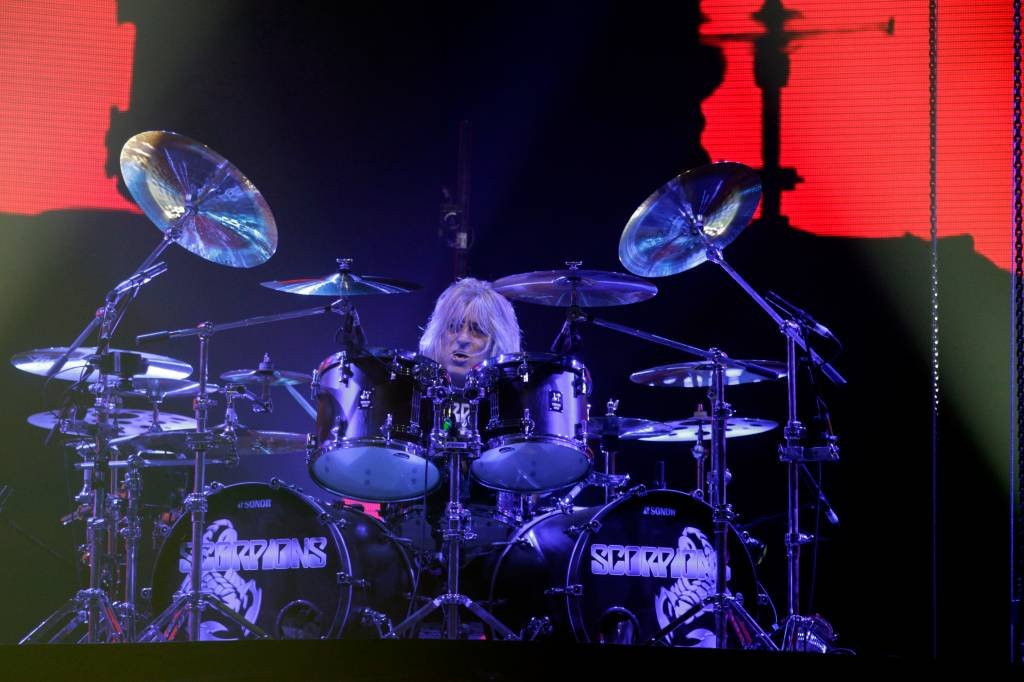 Morre James Kottak, baterista do Scorpions, aos 61 anos