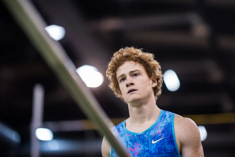 Barber estabeleceu o recorde canadense indoor de 6,00 em 2016 no Pole Vault Summit e atingiu 5,93 em julho de 2015 (Lukas Schulze/Getty Images)