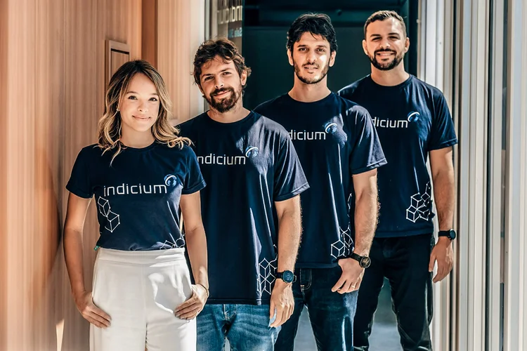 Isabela Blasi, Vitor Avancini, Matheus Dellagnelo e Daniel Avancini, da Indicium: o foco do mundo em dados incentivou os quatro sócios a criarem a empresa em 2017 (Indicium/Divulgação)
