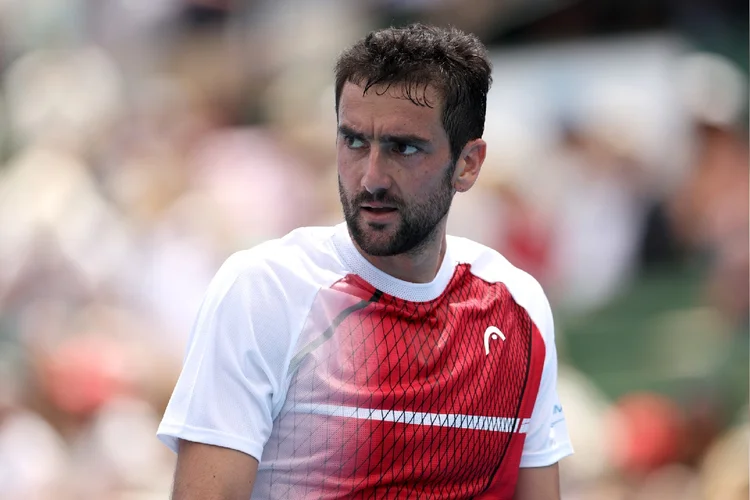 Marin Cilic, da Croácia, durante sua partida contra Sir Andy Murray, da Grã-Bretanha, em Kooyong (Jonathan DiMaggio/Getty Images)