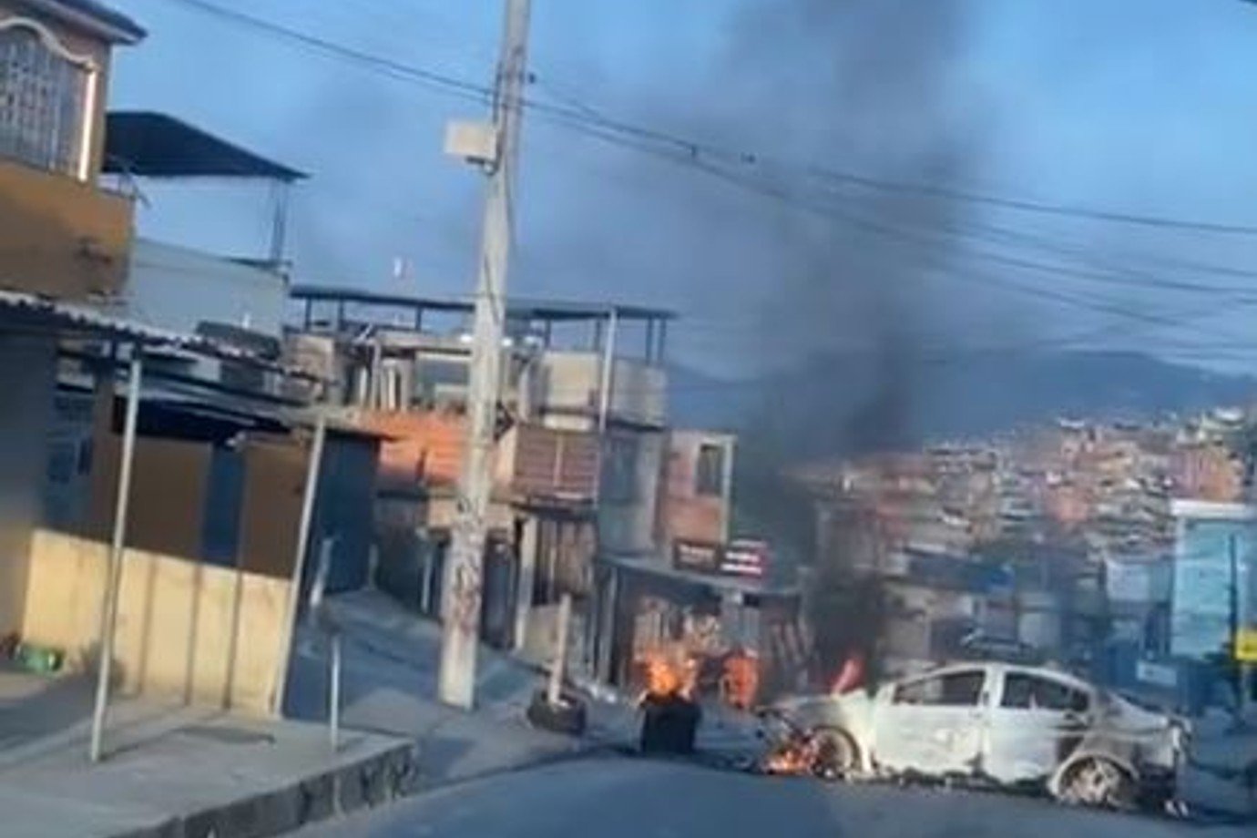 Bope faz operação no Complexo da Penha para impedir avanço de traficantes para favelas do Rio