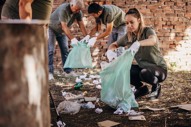Reciclagem empreendedora: iniciativa qualifica mais de 200 catadores de resíduos em Brasília   