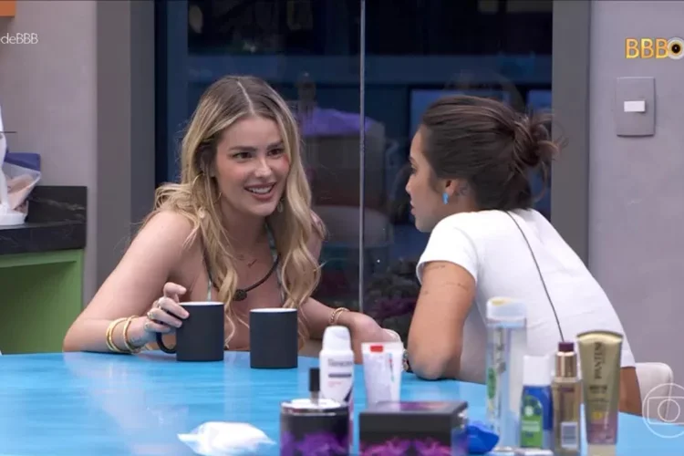 BBB 24: Yasmin Brunet em conversa com Vanessa Lopes (TV Globo/Reprodução)