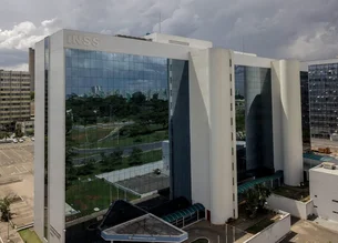 INSS determina bloqueio de novos descontos de empréstimos consignado