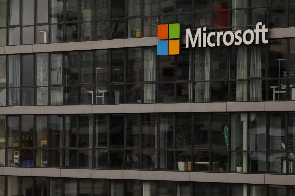 Microsoft supera expectativa em lucro e receita com setor de computação na nuvem apoiado por IA
