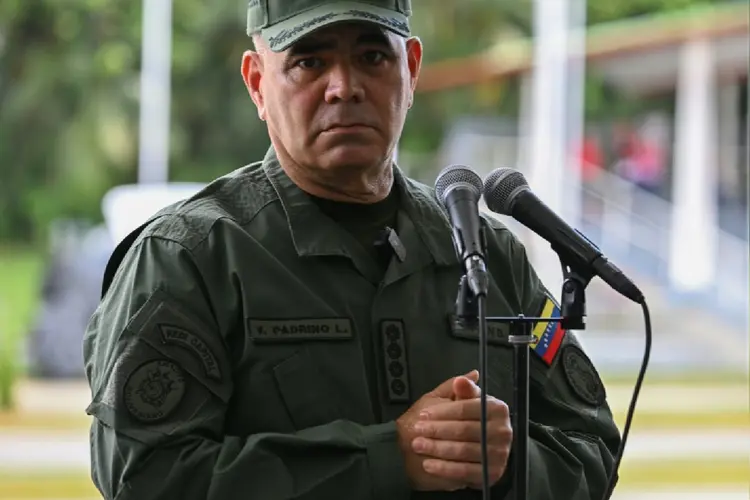 Ministro venezuelano da Defesa, Vladimir Padrino, em 3 de julho de 2023 (AFP Photo)