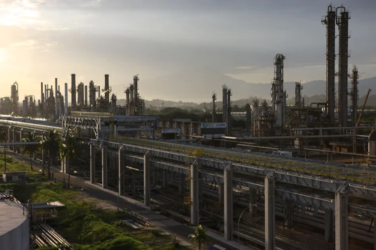 Descarbonização: a Reduc foi incluída no projeto de produção do diesel R5, da Petrobras (Divulgação/Petrobras)