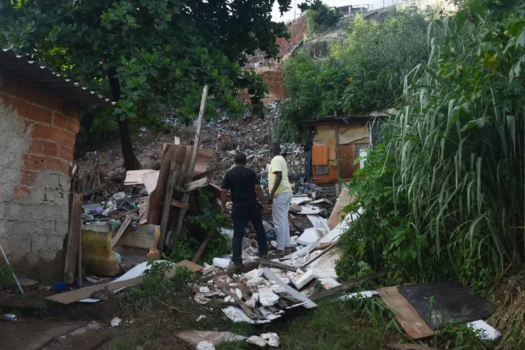 Chuvas no Rio: temporais destruíram casas em comunidades e deixaram moradores desabrigados (Fabio Teixeira/Getty Images)