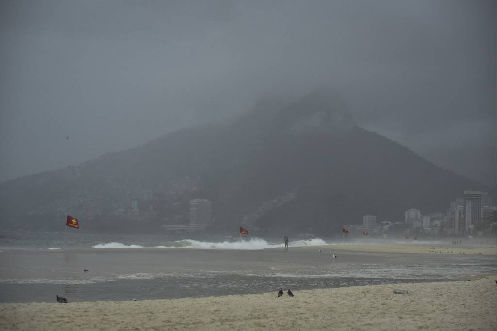 Acumulado de chuva no Rio supera média prevista para Janeiro