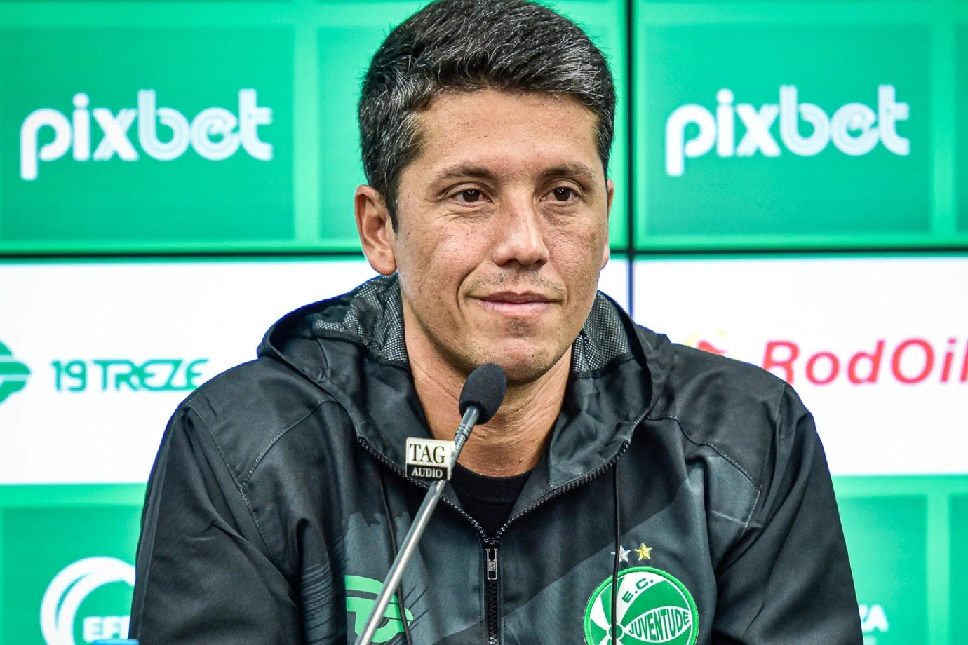Quem é o técnico do São Paulo? Clube oficializa Thiago Carpini como novo treinador