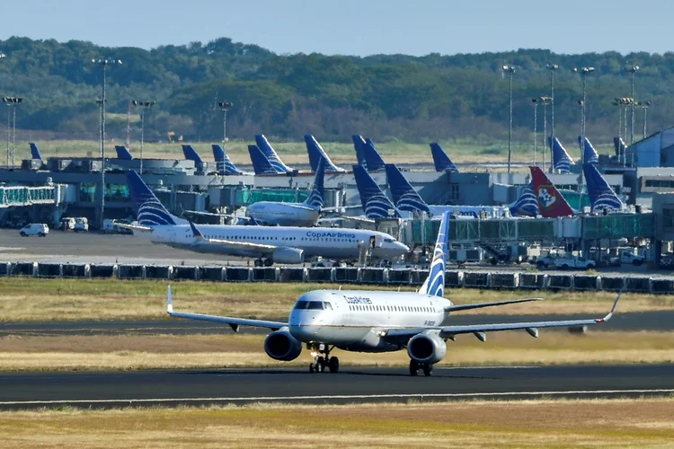 Aviões da Copa Airlines ficarão proibidos de operar na Venezuela a partir de amanhã (AFP)