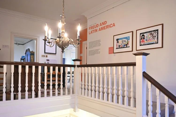 Interior do Museu Freud, em Hampstead, no noroeste de Londres. (AFP/AFP)