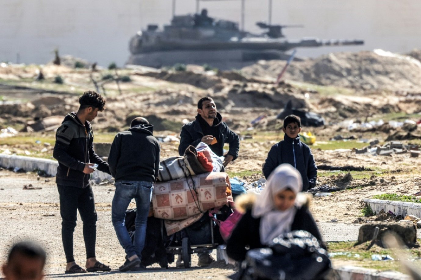 Combates intensos prosseguem na Faixa de Gaza em meio a discussões de trégua