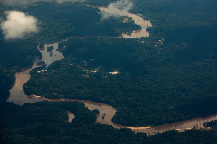 A Venezuela afirma que Essequibo é historicamente considerado parte de seu território desde 1777 (Guillermo RIVAS PACHECO, Andrea GRAELLS TEMPEL/AFP Photo)