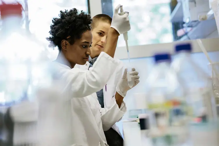 25 Mulheres na Ciência: por meio do reconhecimento de cientistas mulheres, premiação quer inspirar jovens para atuar em áreas STEM (3M/Divulgação)